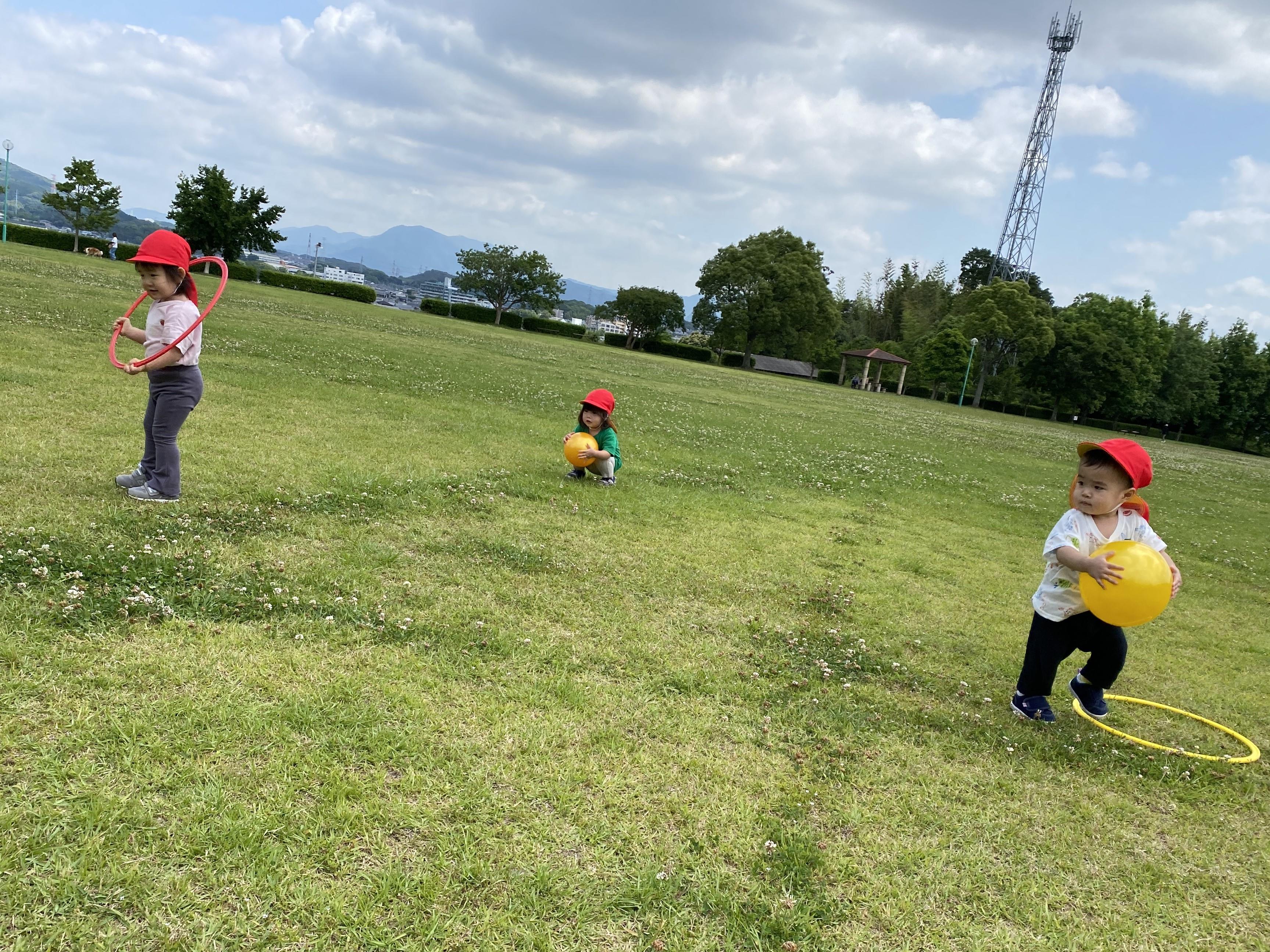 ６月「パトカー見学🚓・WB活動『みてみて』📚」