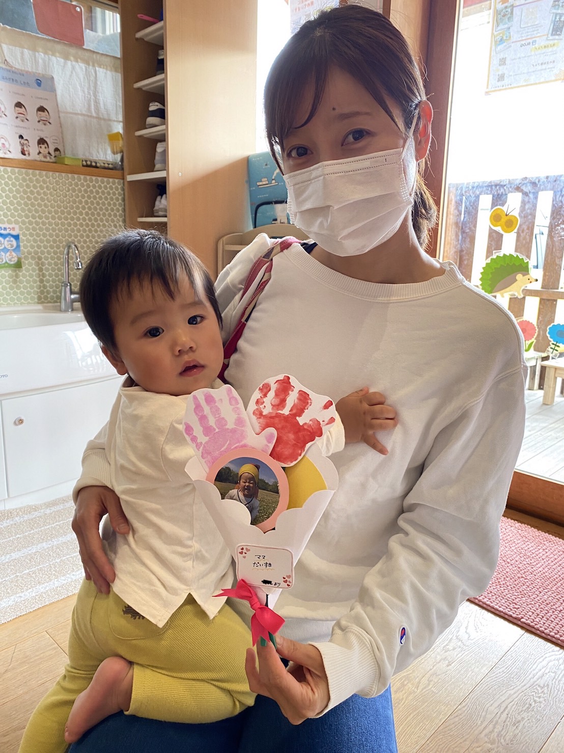 ５月「母の日制作💐・夏野菜の苗植え🍅・お誕生日会🎂」